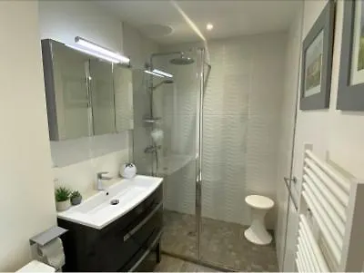 Appartamento Studio Climatise Avec Petite Vue Mer Mandelieu