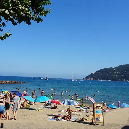 Studio Climatise Avec Petite Vue Mer Mandelieu